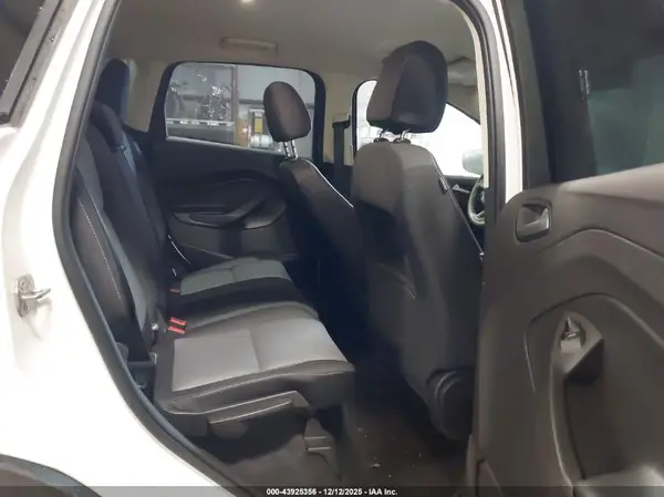 1FMCU0GD1HUE77000 2017 FORD ESCAPE - Image 8