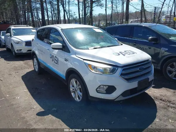 1FMCU0GD1HUE87252 2017 FORD ESCAPE - Image 1