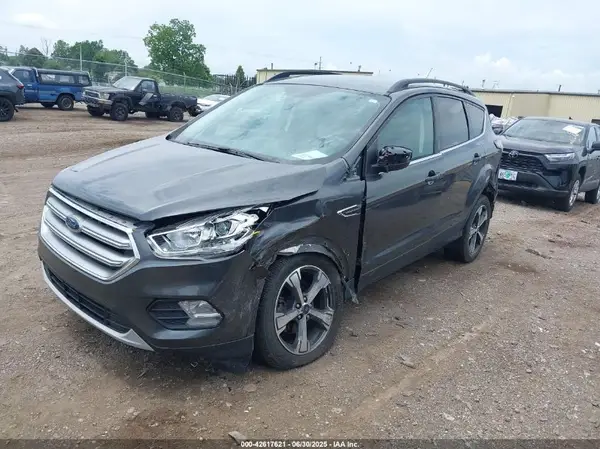 1FMCU0GD1HUF05684 2017 FORD ESCAPE - Image 2