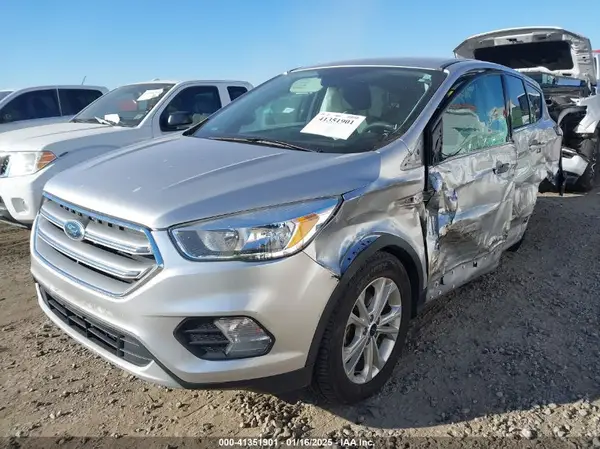 1FMCU0GD1HUF05782 2017 FORD ESCAPE - Image 2