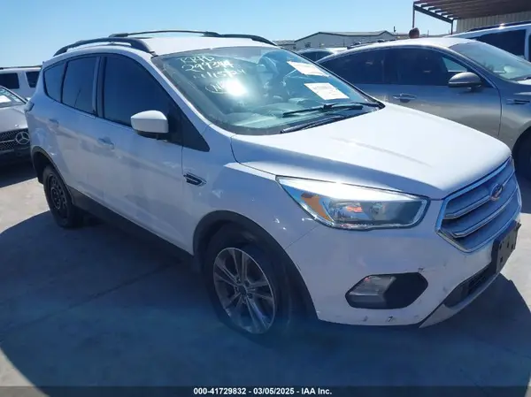1FMCU0GD1JUA01089 2018 FORD ESCAPE - Image 1