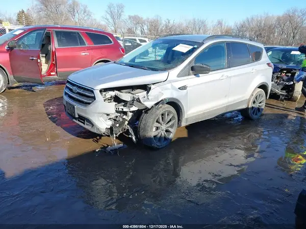 1FMCU0GD1JUA08527 2018 FORD ESCAPE - Image 2