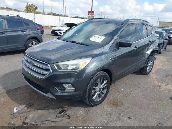 1FMCU0GD1JUA12271 2018 FORD ESCAPE - Image 2