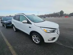 1FMCU0GD1JUA58490 2018 FORD ESCAPE