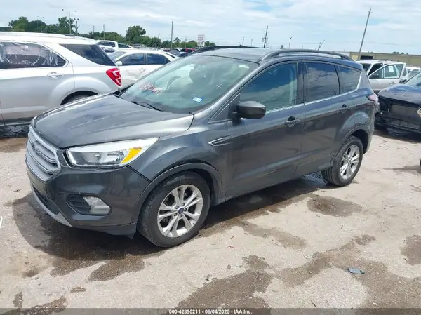 1FMCU0GD1JUA65617 2018 FORD ESCAPE - Image 2