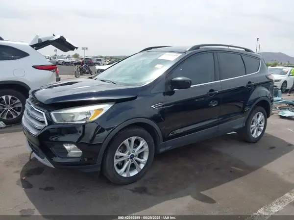 1FMCU0GD1JUB28960 2018 FORD ESCAPE - Image 2