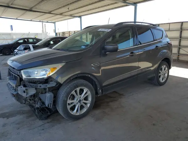 1FMCU0GD1JUB31647 2018 FORD ESCAPE - Image 1