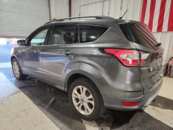 1FMCU0GD1JUB36301 2018 FORD ESCAPE - Image 2