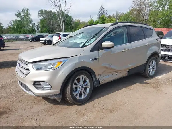 1FMCU0GD1JUB40638 2018 FORD ESCAPE - Image 2