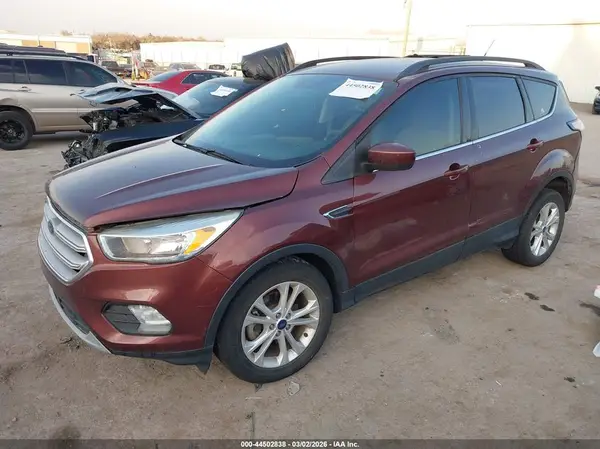1FMCU0GD1JUB44480 2018 FORD ESCAPE - Image 2