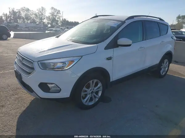 1FMCU0GD1JUB73929 2018 FORD ESCAPE - Image 2