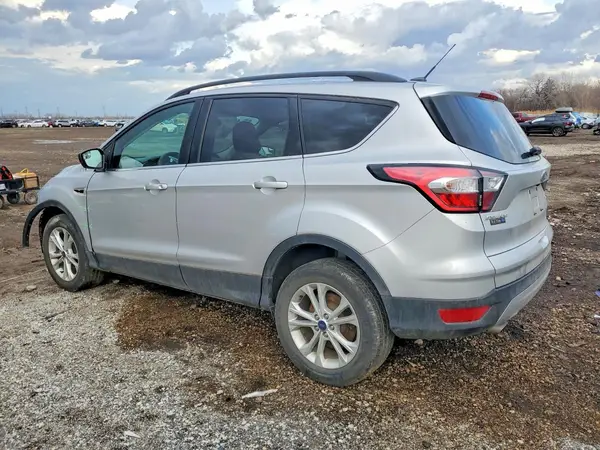 1FMCU0GD1JUB75986 2018 FORD ESCAPE - Image 2