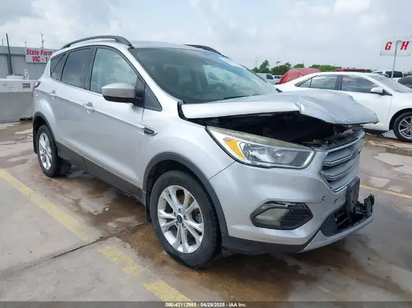 1FMCU0GD1JUB85448 2018 FORD ESCAPE - Image 1