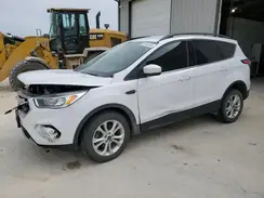 1FMCU0GD1JUC07318 2018 FORD ESCAPE