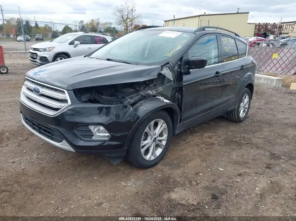 1FMCU0GD1JUC47110 2018 FORD ESCAPE - Image 2
