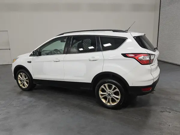 1FMCU0GD1JUC88255 2018 FORD ESCAPE - Image 2