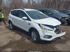 1FMCU0GD1JUC89020 2018 FORD ESCAPE