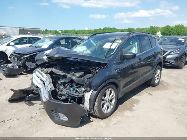 1FMCU0GD1JUD18919 2018 FORD ESCAPE - Image 2