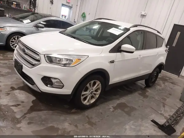 1FMCU0GD1JUD23358 2018 FORD ESCAPE - Image 2
