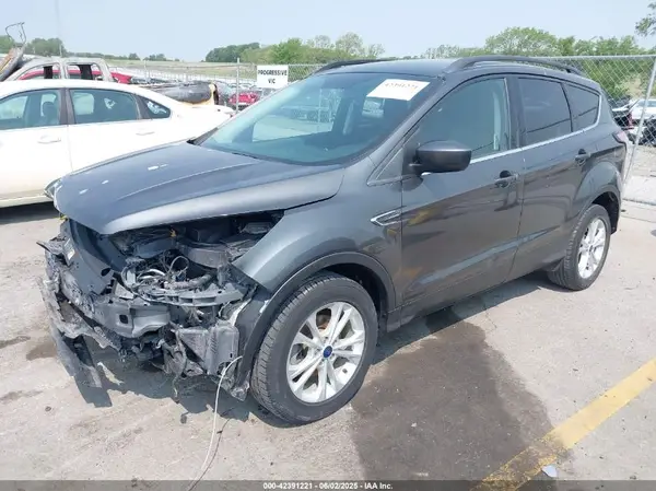 1FMCU0GD1JUD23361 2018 FORD ESCAPE - Image 2