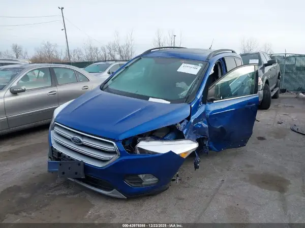 1FMCU0GD1JUD28317 2018 FORD ESCAPE - Image 2