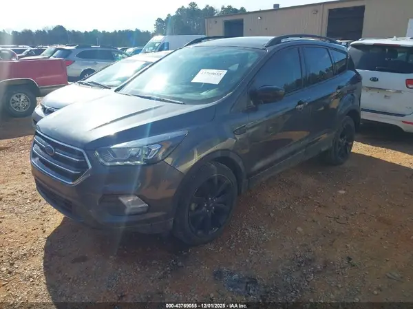 1FMCU0GD1JUD33842 2018 FORD ESCAPE - Image 2