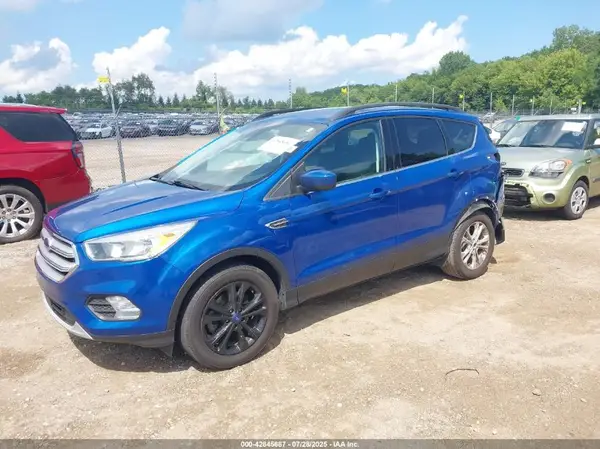 1FMCU0GD1JUD38880 2018 FORD ESCAPE - Image 2