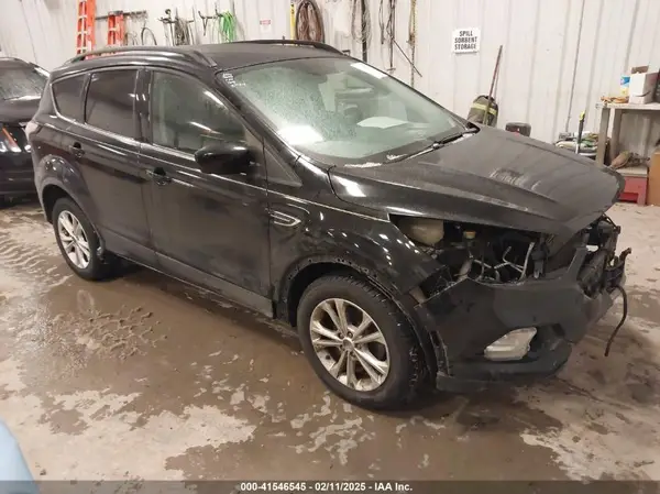 1FMCU0GD1JUD42752 2018 FORD ESCAPE - Image 1
