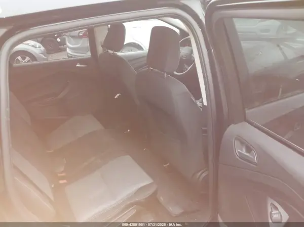 1FMCU0GD1KUA77817 2019 FORD ESCAPE - Image 8