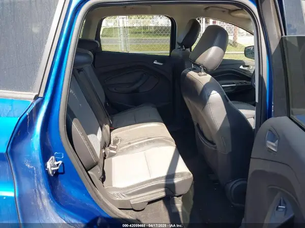 1FMCU0GD1KUB00318 2019 FORD ESCAPE - Image 8