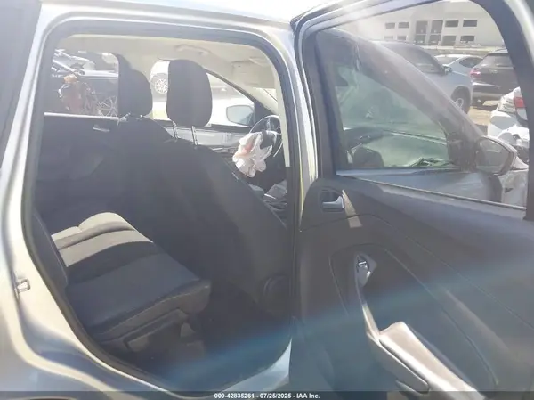 1FMCU0GD1KUB11402 2019 FORD ESCAPE - Image 8