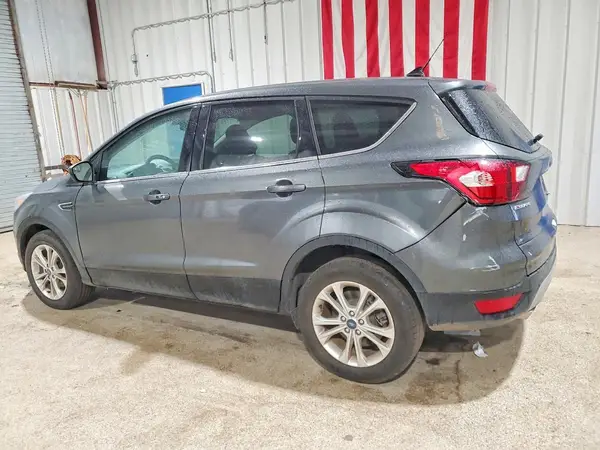 1FMCU0GD1KUB31018 2019 FORD ESCAPE - Image 2