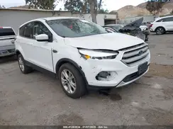 1FMCU0GD1KUB81126 2019 FORD ESCAPE