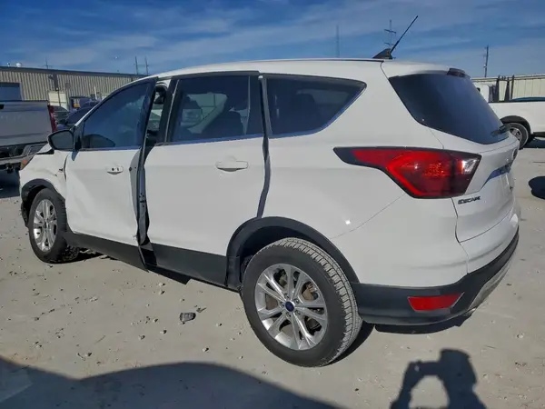 1FMCU0GD1KUC09815 2019 FORD ESCAPE - Image 2