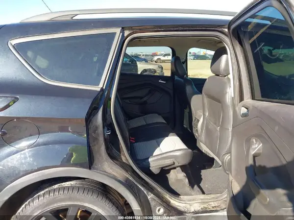 1FMCU0GD1KUC09880 2019 FORD ESCAPE - Image 8