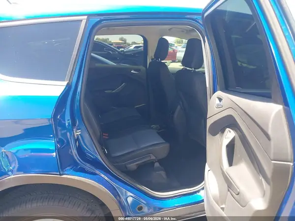1FMCU0GD1KUC27800 2019 FORD ESCAPE - Image 8