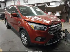 1FMCU0GD1KUC27814 2019 FORD ESCAPE