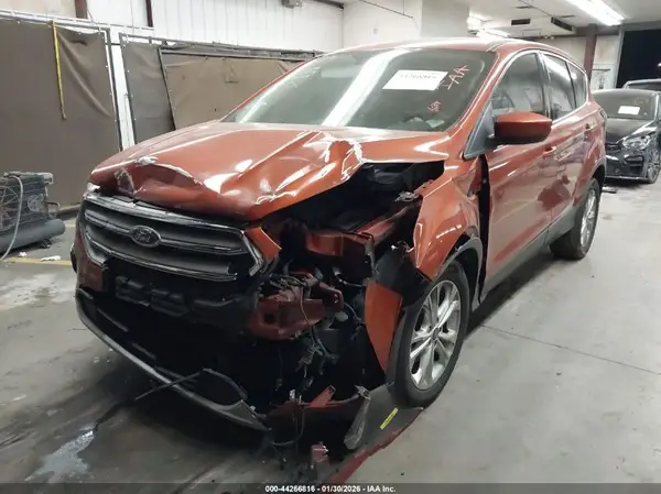 1FMCU0GD1KUC27814 2019 FORD ESCAPE - Image 2