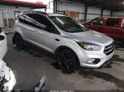 1FMCU0GD1KUC33757 2019 FORD ESCAPE