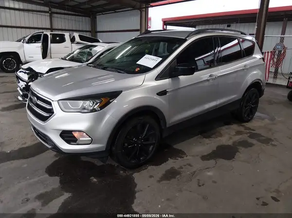 1FMCU0GD1KUC33757 2019 FORD ESCAPE - Image 2