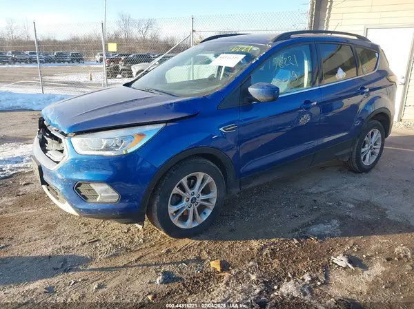 1FMCU0GD2HUA21944 2017 FORD ESCAPE - Image 2