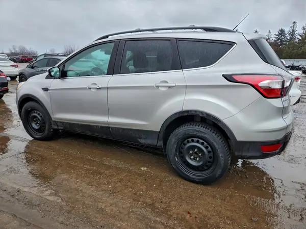 1FMCU0GD2HUA70142 2017 FORD ESCAPE - Image 2