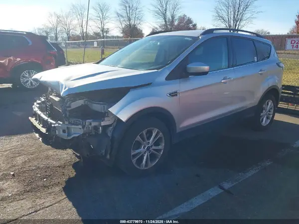 1FMCU0GD2HUB00949 2017 FORD ESCAPE - Image 2