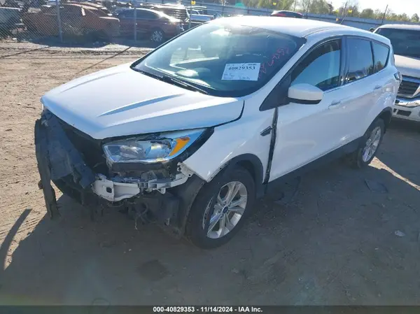 1FMCU0GD2HUB05293 2017 FORD ESCAPE - Image 2