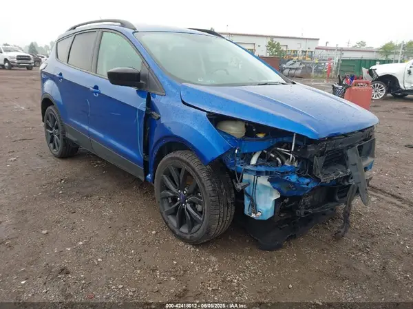 1FMCU0GD2HUB40934 2017 FORD ESCAPE - Image 1