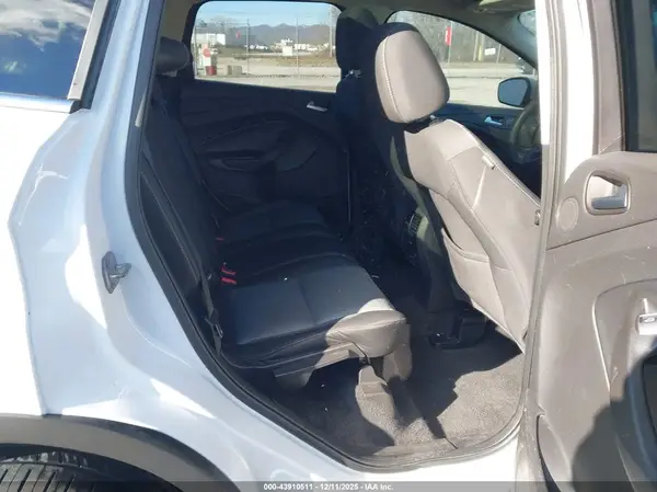 1FMCU0GD2HUB50959 2017 FORD ESCAPE - Image 8