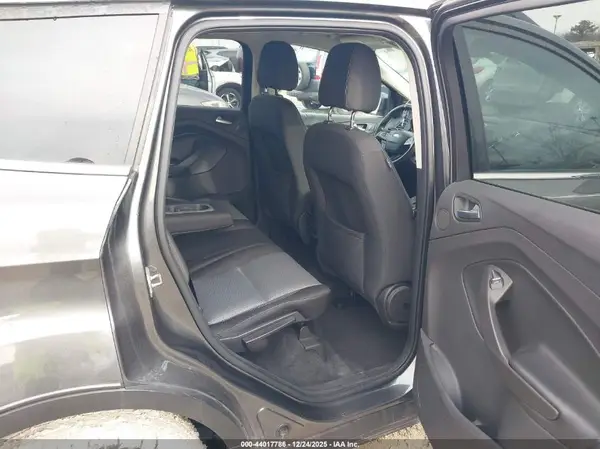 1FMCU0GD2HUC08200 2017 FORD ESCAPE - Image 8