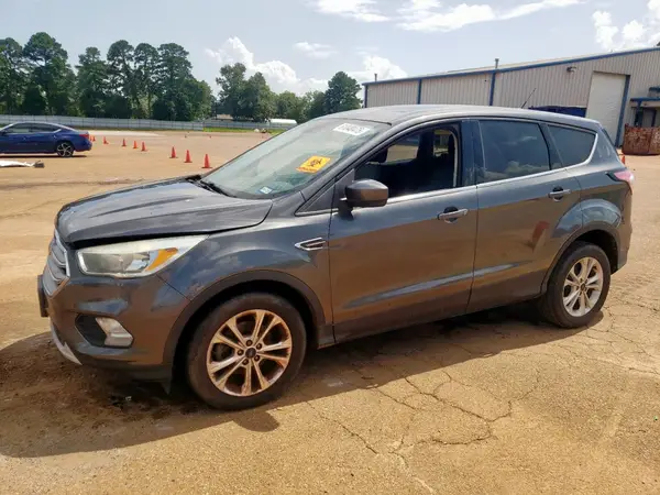 1FMCU0GD2HUC10349 2017 FORD ESCAPE - Image 1