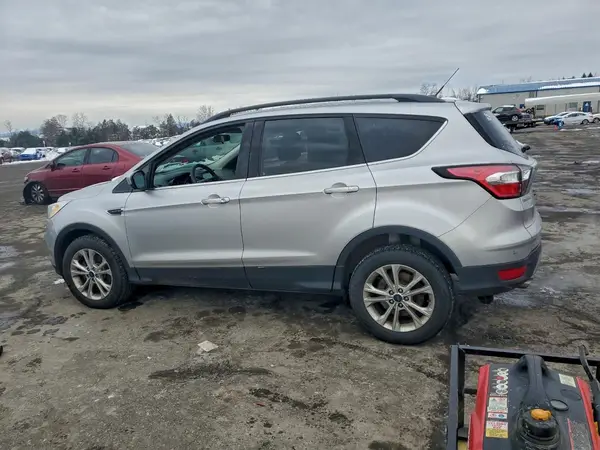 1FMCU0GD2HUC20153 2017 FORD ESCAPE - Image 2
