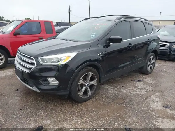 1FMCU0GD2HUC24459 2017 FORD ESCAPE - Image 2